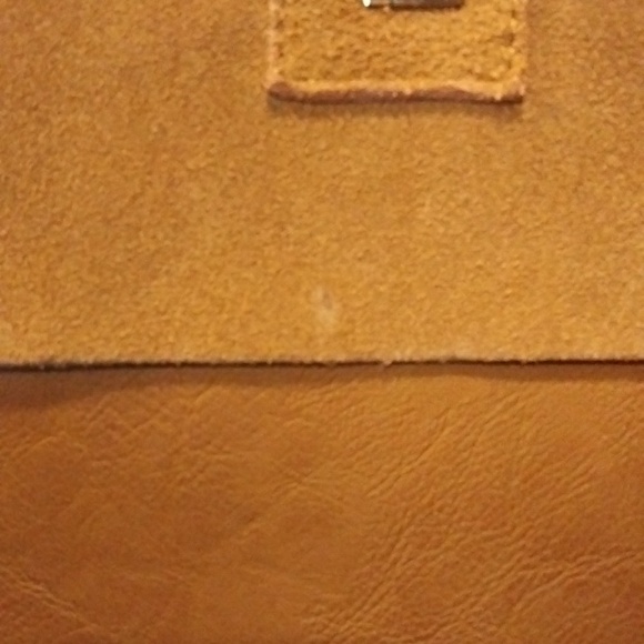 Two-toned Tan Leather & Suede Handbag/Purse with Golden Hardware - Picture 6 of 15